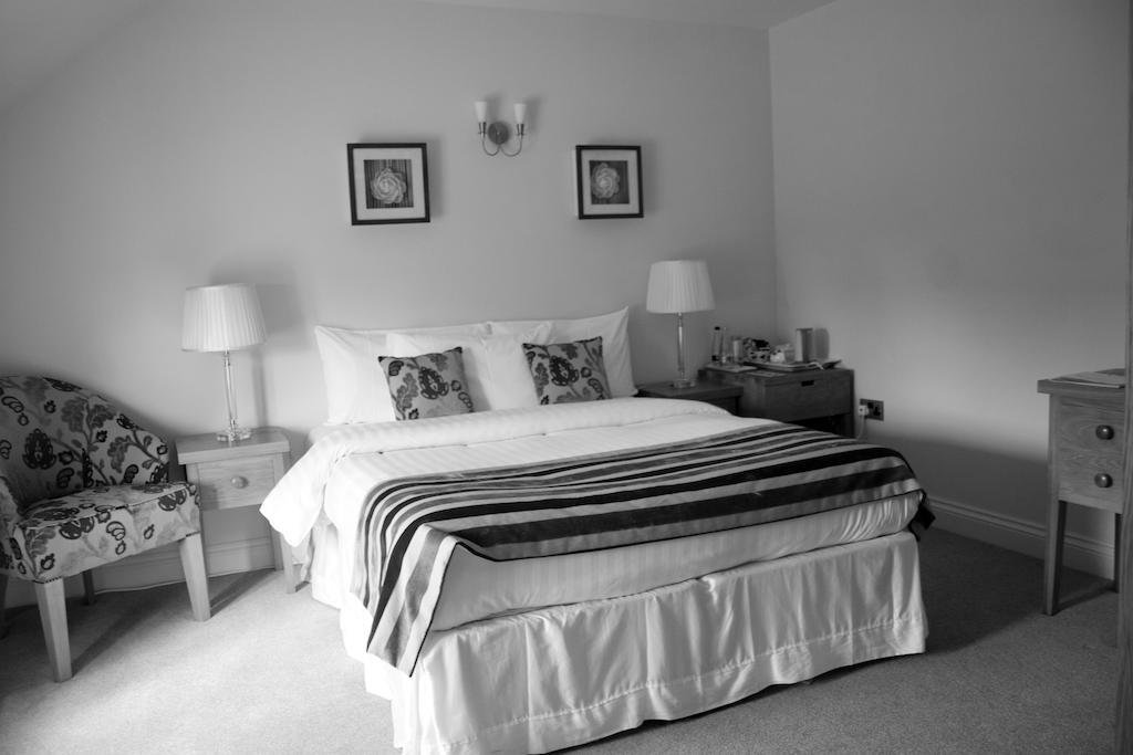 Kings Arms Hotel เทิร์สก์ ภายนอก รูปภาพ